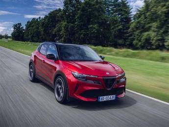 Crescita record per Alfa Romeo aprile 2025 segna il miglior risultato degli ultimi cinque anni Crescita record per Alfa Romeo aprile 2025 segna il miglior risultato degli ultimi cinque anni