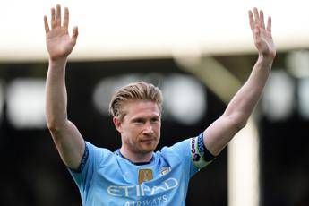 De Bruyne al Napoli Juan Jesus gli scrive Ti aspettiamo De Bruyne al Napoli Juan Jesus gli scrive Ti aspettiamo