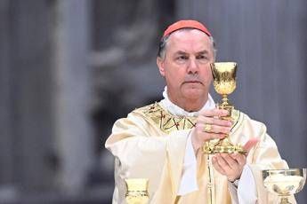 Elezione nuovo Papa via al Conclave chi e Angel Fernandez Artime