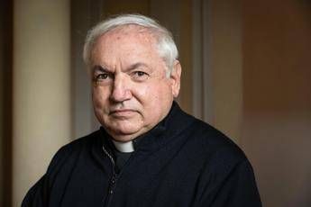 Elezione nuovo Papa via al Conclave chi e il cardinale Jean Marc Noel Aveline