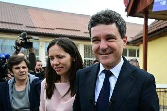 Elezioni Romania exit poll Dan in vantaggio su Simion di 9 punti Elezioni Romania exit poll Dan in vantaggio su Simion di 9 punti