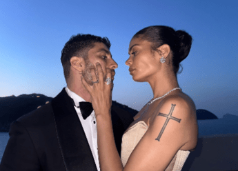 Elodie e Andrea Iannone si sposano Spunta lanello sospetto