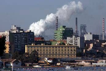 Ex Ilva incontro governo sindacati tavolo sospeso e aggiornato alla prossima settimana Ex Ilva incontro governo sindacati tavolo sospeso e aggiornato alla prossima settimana