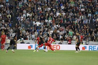 Fiorentina ko 2 1 il Venezia scavalca Empoli e Lecce nella corsa salvezza Fiorentina ko 2 1 il Venezia scavalca Empoli e Lecce nella corsa salvezza