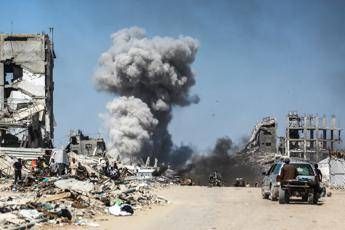 Gaza soccorritori Almeno 20 morti in raid Israele su scuola. Idf Cerano terroristi Gaza soccorritori Almeno 20 morti in raid Israele su scuola. Idf Cerano terroristi