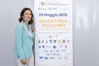 Gelmini Le famiglie non arrivano a fine mese supportiamo la rete degli oratori Gelmini Le famiglie non arrivano a fine mese supportiamo la rete degli oratori