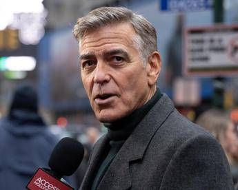 George Clooney nominato al Tony Award per il suo debutto teatrale da record George Clooney nominato al Tony Award per il suo debutto teatrale da record