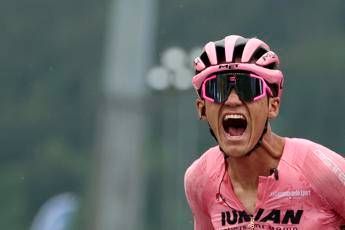 Giro dItalia Del Toro vince la 17a tappa e rafforza maglia rosa Giro dItalia Del Toro vince la 17a tappa e rafforza maglia rosa