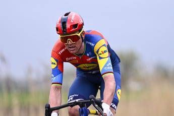 Giro dItalia Pedersen in maglia rosa prima tappa vinta in volata Giro dItalia Pedersen in maglia rosa prima tappa vinta in volata