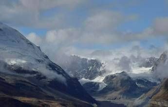 I corpi di cinque sciatori ritrovati sulle Alpi svizzere I corpi di cinque sciatori ritrovati sulle Alpi svizzere