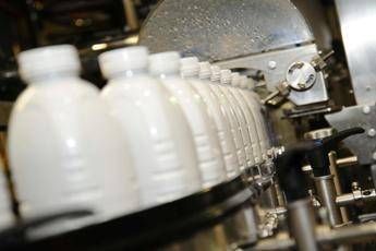 Il latte crudo e sano Lanalisi dei medici anti fake news Il latte crudo e sano Lanalisi dei medici anti fake news