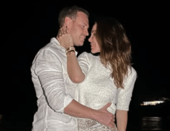Ilary Blasi si sposa La proposta di Bastian Muller sul lago di Como Ilary Blasi si sposa La proposta di Bastian Muller sul lago di Como