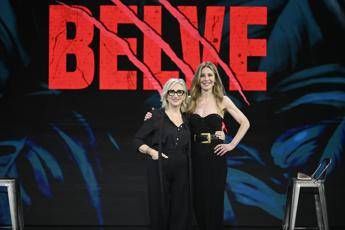 Lunetta Savino chi e lattrice ospite oggi a Belve la carriera e la vita privata Lunetta Savino chi e lattrice ospite oggi a Belve la carriera e la vita privata