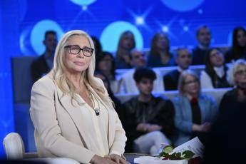 Mara Venier confessa Ho pianto prima di andare in diretta ultimamente faccio fatica Mara Venier confessa Ho pianto prima di andare in diretta ultimamente faccio fatica