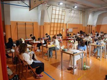 Maturita 2025 91mila docenti coinvolti. Lanalisi Compensi insignificanti per i commissari Maturita 2025 91mila docenti coinvolti. Lanalisi Compensi insignificanti per i commissari