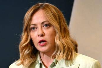 Meloni Esistono confini da non superare contro clima violento politica si deve unire