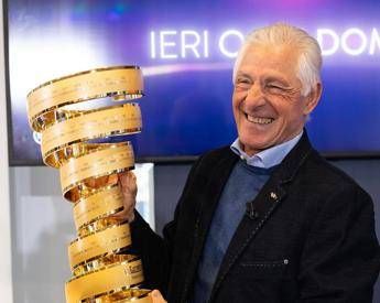 Moser Sara un Giro dItalia da scalatori. Cassani Roglic e Ayuso favoriti Moser Sara un Giro dItalia da scalatori. Cassani Roglic e Ayuso favoriti