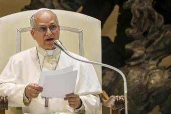 Papa Pace non e sopraffazione Santa Sede a disposizione perche nemici si guardino negli occhi Papa Pace non e sopraffazione Santa Sede a disposizione perche nemici si guardino negli occhi
