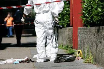 Pavia ucciso a coltellate nel cortile di casa arrestato 25enne Pavia ucciso a coltellate nel cortile di casa arrestato 25enne