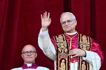 Prevost e il nuovo Papa i leader del mondo salutano Leone XIV Prevost e il nuovo Papa i leader del mondo salutano Leone XIV