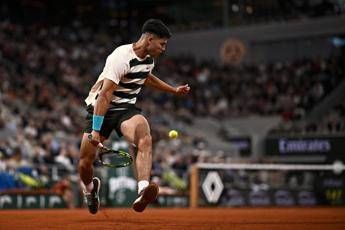 Roland Garros il coro che ha conquistato il pubblico. E anche Alcaraz Video Roland Garros il coro che ha conquistato il pubblico. E anche Alcaraz Video