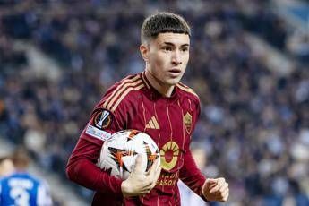 Roma Fiorentina orario probabili formazioni e dove vederla in tv Roma Fiorentina orario probabili formazioni e dove vederla in tv