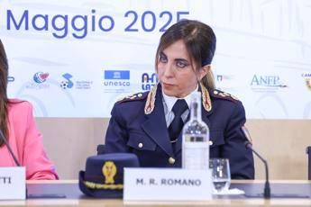 Romano Polizia Postale Aumento dei casi di bullismo nella fascia 10 17 anni capire rischi condivisione dati on line