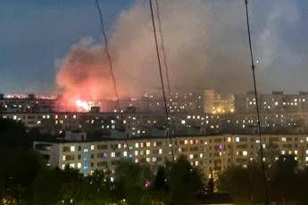 Russia esplosione in palazzo a Mosca almeno 3 morti e 15 feriti Russia esplosione in palazzo a Mosca almeno 3 morti e 15 feriti