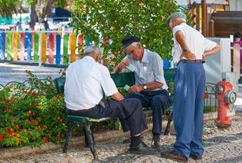 Sardegna popolazione in calo sempre meno residenti e piu anziani Sardegna popolazione in calo sempre meno residenti e piu anziani