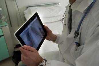 Sindacati medici Ospedali occupati dalluniversita carriere scippate Sindacati medici Ospedali occupati dalluniversita carriere scippate