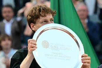 Sinner complimenti e sfida ad Alcaraz Per ora sei il piu forte Sinner complimenti e sfida ad Alcaraz Per ora sei il piu forte