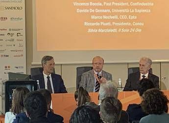 Sostenibilita Boccia In Italia svantaggio di partenza ha favorito economia circolare Sostenibilita Boccia In Italia svantaggio di partenza ha favorito economia circolare
