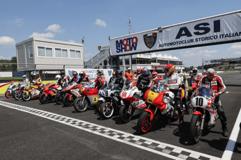 Successo per Asi Motoshow in pista 24 campioni del mondo Successo per Asi Motoshow in pista 24 campioni del mondo