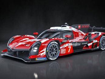 Toyota celebra quattro decenni a Le Mans con due livree speciali Toyota celebra quattro decenni a Le Mans con due livree speciali
