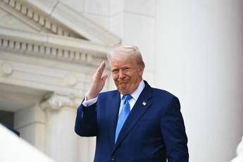Trump autocelebrazione al Memorial Day Dio mi ha riportato alla Casa Bianca Trump autocelebrazione al Memorial Day Dio mi ha riportato alla Casa Bianca