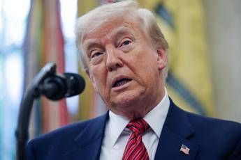 Trump avverte California Stop a uomini in sport femminile o blocco finanziamenti Trump avverte California Stop a uomini in sport femminile o blocco finanziamenti