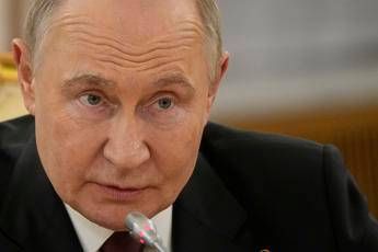 Ucraina Putin risponde allultimatum Ue Proposti negoziati dal 15 maggio Ucraina Putin risponde allultimatum Ue Proposti negoziati dal 15 maggio