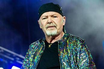 Vasco Rossi in lutto morto lamico e coautore Sergio Silvestri Vasco Rossi in lutto morto lamico e coautore Sergio Silvestri