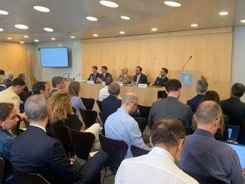 Assogasliquidi Nel 2024 mercato gnl recupera possibile raddoppio consumi in 3 anni Assogasliquidi Nel 2024 mercato gnl recupera possibile raddoppio consumi in 3 anni