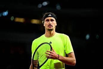 Becker lo attacca Zverev risponde Ho perso con Djokovic non con il 250 del mondo Becker lo attacca Zverev risponde Ho perso con Djokovic non con il 250 del mondo