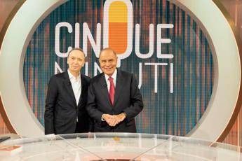 Benigni da Vespa LEuropa e lunico sogno che ci resta togliamo il veto Benigni da Vespa LEuropa e lunico sogno che ci resta togliamo il veto