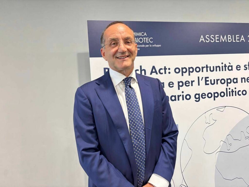 Biotech Greco Assobiotec Presidiare area e fare scelte per non rimanere indietro Biotech Greco Assobiotec Presidiare area e fare scelte per non rimanere indietro