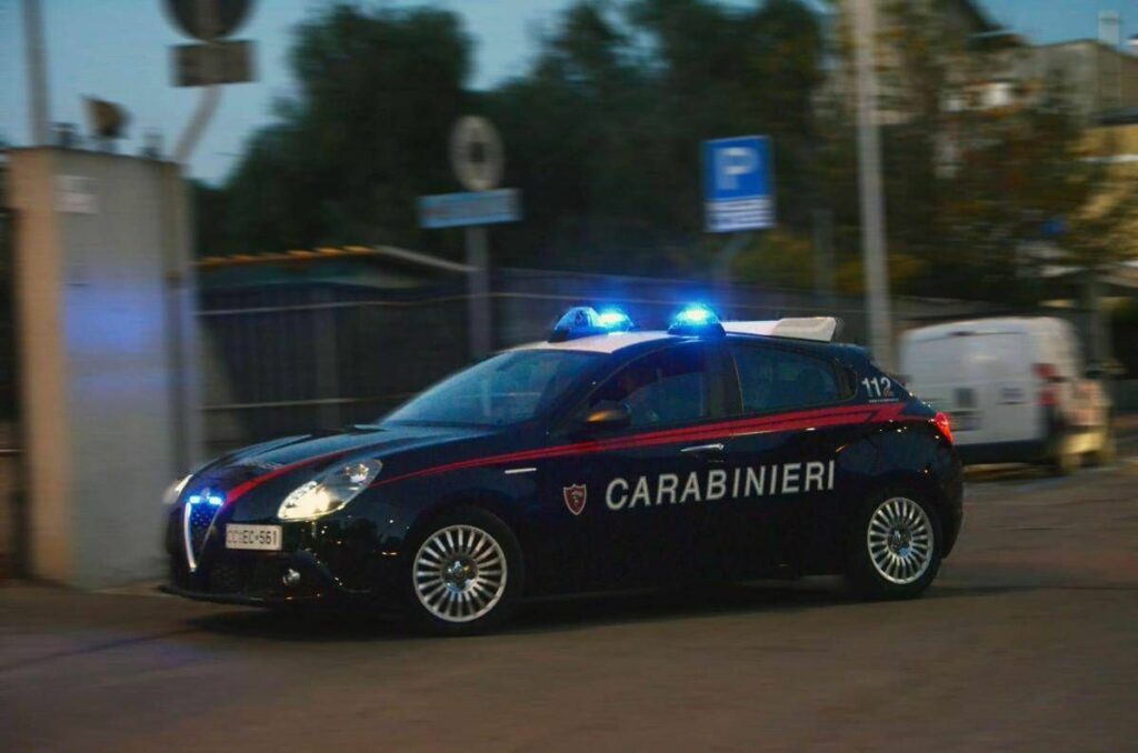 Cagliari lo trovano ustionato in strada con lauto in fiamme 69enne in fin di vita Cagliari lo trovano ustionato in strada con lauto in fiamme 69enne in fin di vita