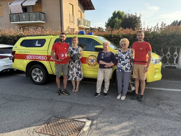 Castelletto sopra Ticino donato un defibrillatore al Soccorso Alpino in memoria di Giancarlo Paglino Castelletto sopra Ticino donato un defibrillatore al Soccorso Alpino in memoria di Giancarlo Paglino