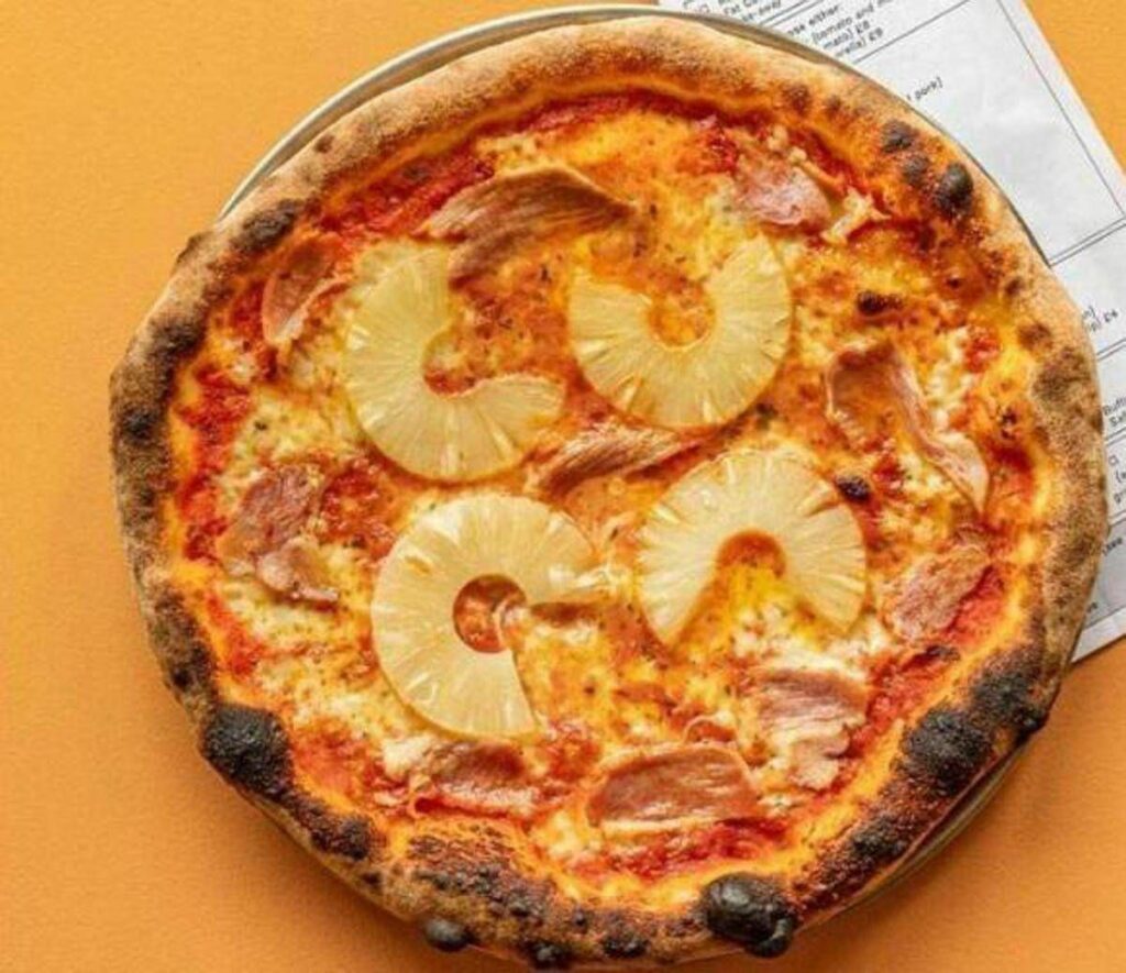 Dalla pizza allananas alla carbonara con panna la top 10 dei crimini in cucina Dalla pizza allananas alla carbonara con panna la top 10 dei crimini in cucina