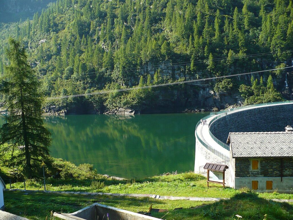 Diga lago Sardegnana Diga lago Sardegnana