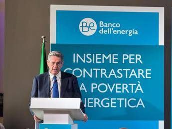 Energia Tasca A2A Progetti contro poverta per 13 mln euro aiutati 17mila beneficiari Energia Tasca A2A Progetti contro poverta per 13 mln euro aiutati 17mila beneficiari