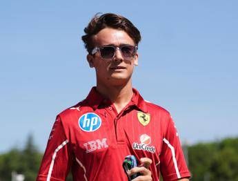 Ferrari Beganovic al posto di Leclerc nella prima sessione di libere in Austria Ferrari Beganovic al posto di Leclerc nella prima sessione di libere in Austria