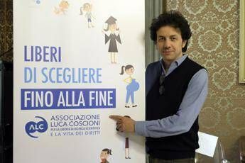 Fine vita Associazione Coscioni deposita proposta di legge per legalizzare eutanasia Fine vita Associazione Coscioni deposita proposta di legge per legalizzare eutanasia