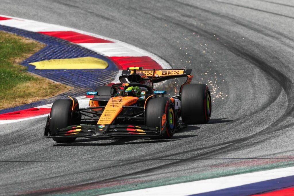 Formula 1 pole di Norris nel Gp dAustria. Secondo Leclerc Formula 1 pole di Norris nel Gp dAustria. Secondo Leclerc